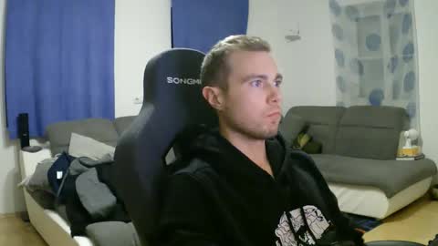 John Pearl online show from February 20, 8:00 pm