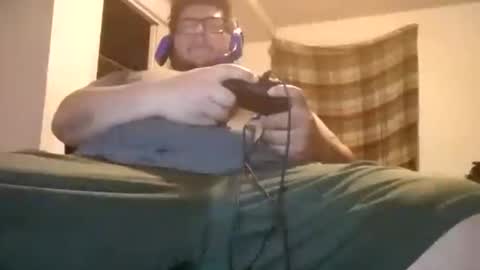 Hereforbootyyyy online show from December 12, 11:17 am