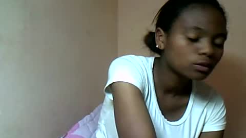 herisse01 online show from June 17, 3:17 pm