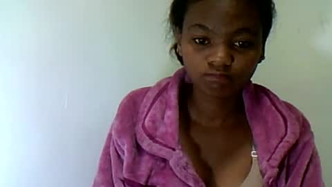 herisse01 online show from July 11, 1:58 pm