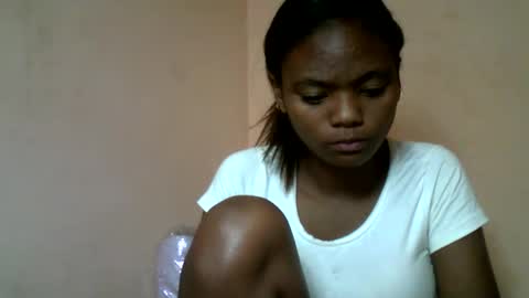 herisse01 online show from June 7, 7:46 am