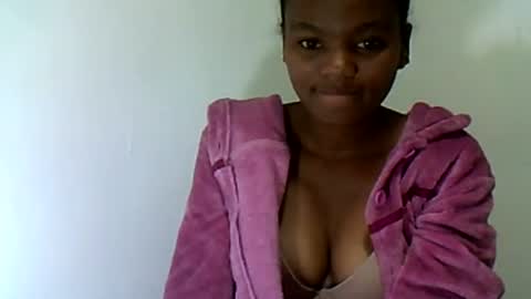 herisse01 online show from July 10, 12:21 pm