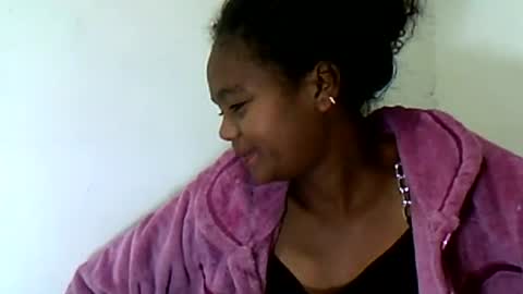 herisse01 online show from July 31, 5:52 am