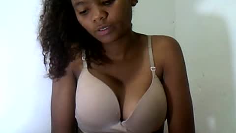 herisse01 online show from July 16, 3:15 pm