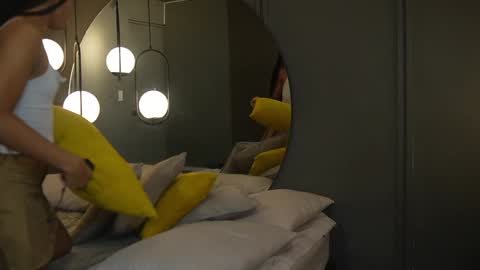 Hermione Scott online show from February 6, 1:43 pm