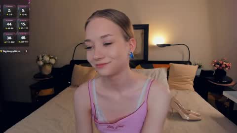 Linda online show from April 12, 9:19 pm