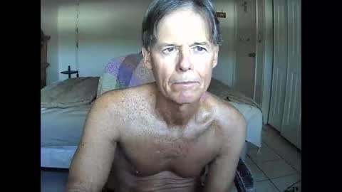 hewes1 online show from December 19, 8:59 pm