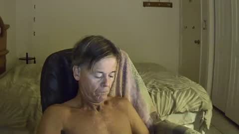 hewes1 online show from December 15, 11:06 am