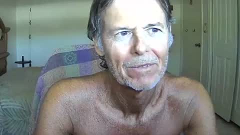 hewes1 online show from April 18, 7:07 pm