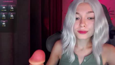  Nora  online show from December 18, 5:36 am