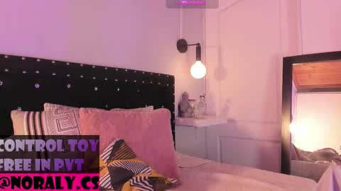 Noraly  online show from February 9, 5:33 am