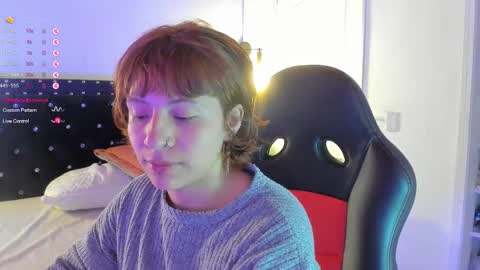 Noraly  online show from September 30, 4:12 am