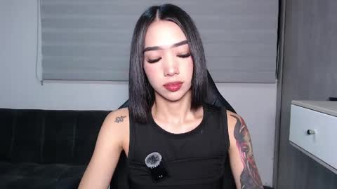 Laura online show from June 2, 6:15 am