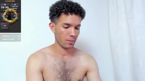 Snapshot of hghilltop chatting on March 1, 10:42 pm Harry Gaylord Hilltop  INDEPENDENT MODEL online show from March 1, 10:42 pm