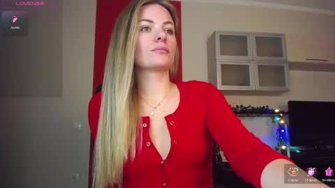 Lina online show from January 8, 11:38 am