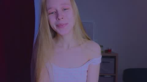 Chloe online show from February 1, 9:50 am