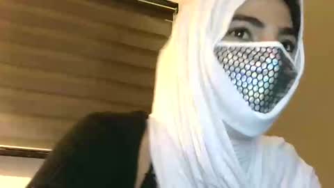 Hijabi Girls online show from March 28, 11:28 pm
