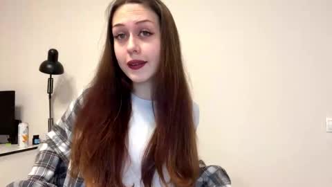 Hi Im Elizabeth online show from December 17, 11:06 am