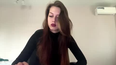 Hi Im Elizabeth online show from October 21, 12:10 pm