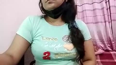 himuhimu22 online show from May 7, 6:58 pm