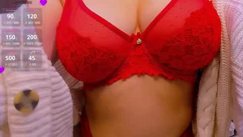 Sexy Hina online show from January 17, 9:30 am