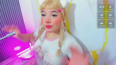 hinata_dolly online show from May 10, 12:00 pm