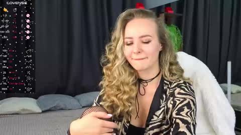 Ksenia online show from October 22, 1:09 am