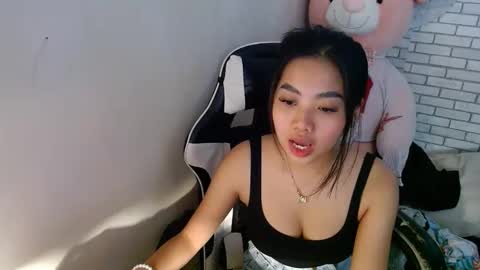 Lesley3 online show from March 1, 4:50 am