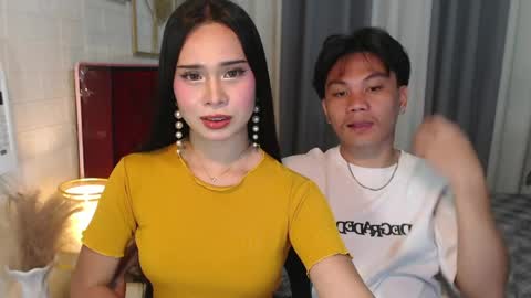 hoelymolly online show from April 8, 6:44 pm