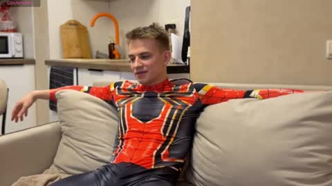 Extaz  Athrey  Howard online show from April 8, 8:23 pm