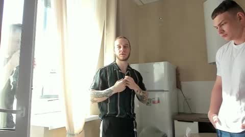 Extaz  Athrey  Howard online show from April 19, 6:47 am