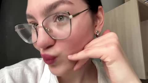 Sofia online show from March 31, 6:14 am