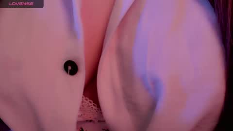 Molly online show from May 23, 3:35 am