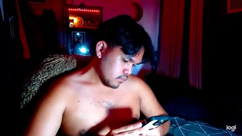 holydiorx online show from November 26, 5:59 am