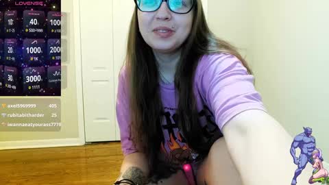 Snapshot of holyweed420 chatting on January 5, 12:20 am Viktoria online show from January 5, 12:20 am