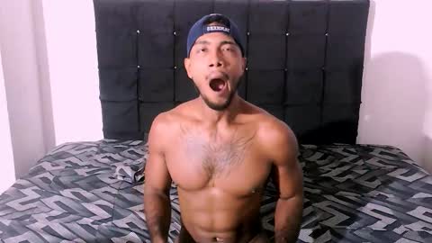 homero_777 online show from October 19, 11:20 pm