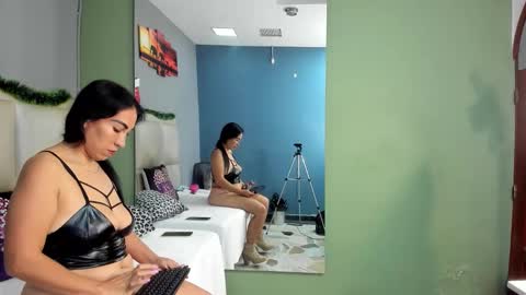 Honey online show from December 4, 7:24 pm