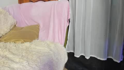 honey  monroe online show from July 6, 4:42 am