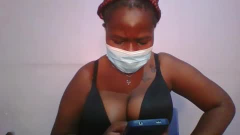 Snapshot of honey_beb chatting on September 22, 6:06 am honey_beb online show from September 22, 6:06 am