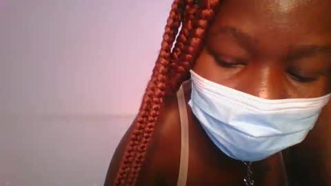 Snapshot of honey_beb chatting on September 17, 7:23 am honey_beb online show from September 17, 7:23 am