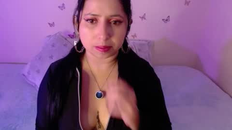 mimi online show from November 20, 11:53 am