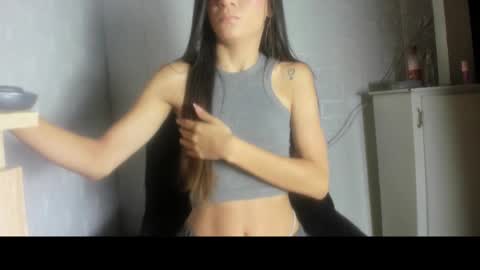 honey_darcy online show from December 5, 9:52 am