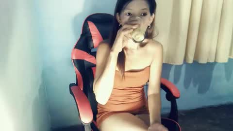 honey_mollyxx online show from March 2, 7:42 pm