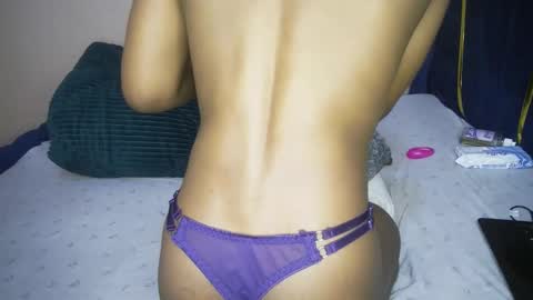 honey_nubia0 online show from March 12, 7:39 pm