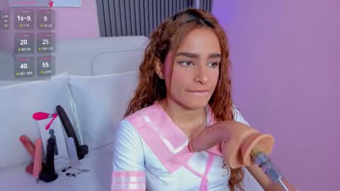 honey_sofii_ online show from March 26, 11:37 am