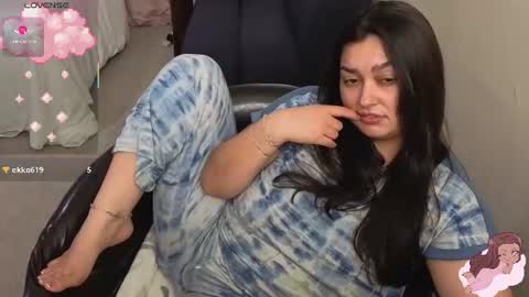 Tia online show from July 2, 3:34 am