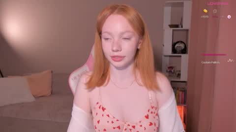 Snapshot of honeyautumn chatting on October 21, 10:35 pm honeyautumn online show from October 21, 10:35 pm