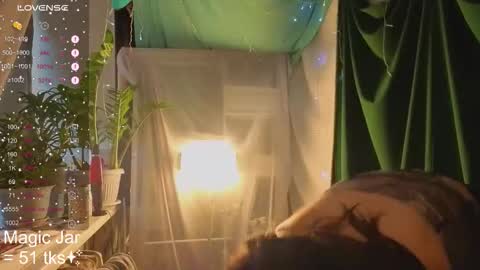 Snapshot of honeylem0n chatting on September 21, 3:32 am Molly online show from September 21, 3:32 am