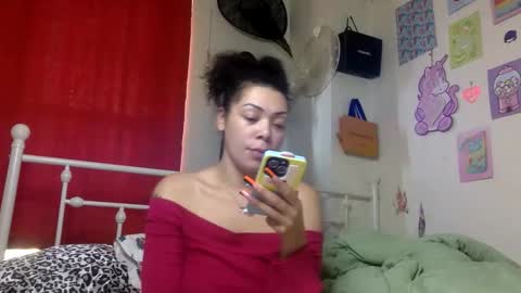 Snapshot of honeyruby chatting on October 23, 4:08 pm Ruby Sparks online show from October 23, 4:08 pm