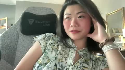 HoneySunshineNeko online show from April 10, 7:51 pm